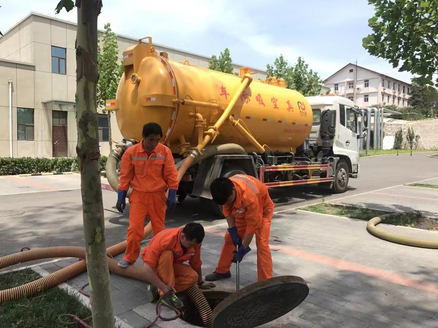 长海化粪池清理与5-8吨吸粪车施工效率分析